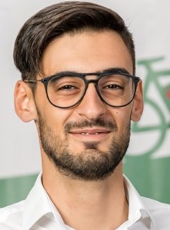 • Fachverkäufer mit Leidenschaft<br>• liebt italienische Straßenräder und e-Bikes in Bike Parks <br>• keine Angst vor blauen Flecken