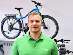 • Leasing & Finanzierung