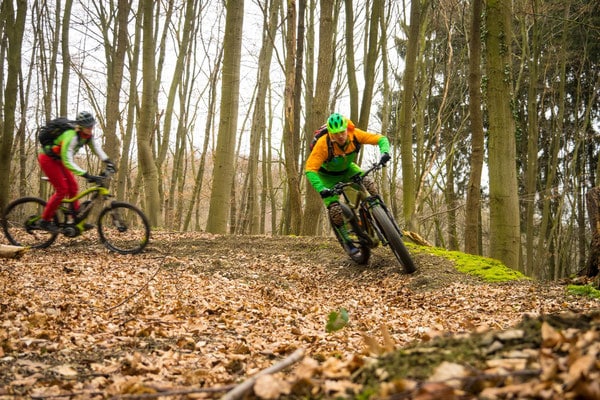 Daumen hoch für eine andere Art des Mountainbikens MTB X Pert 12