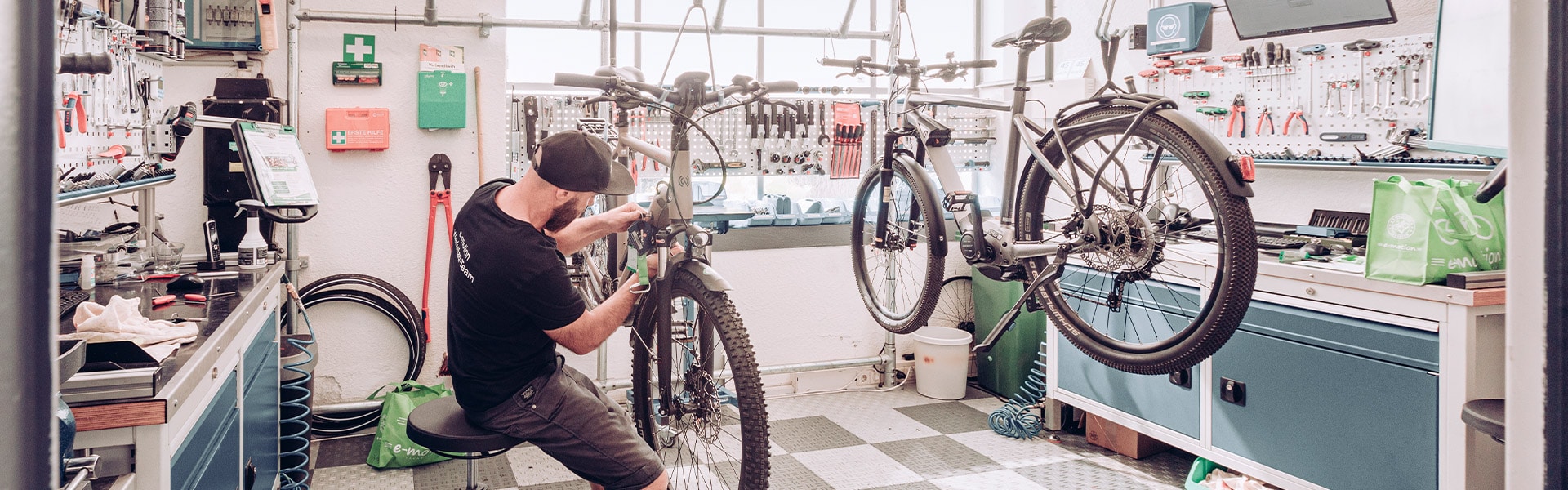 Die Werkstatt der e-motion e-Bike Welt Karlsruhe