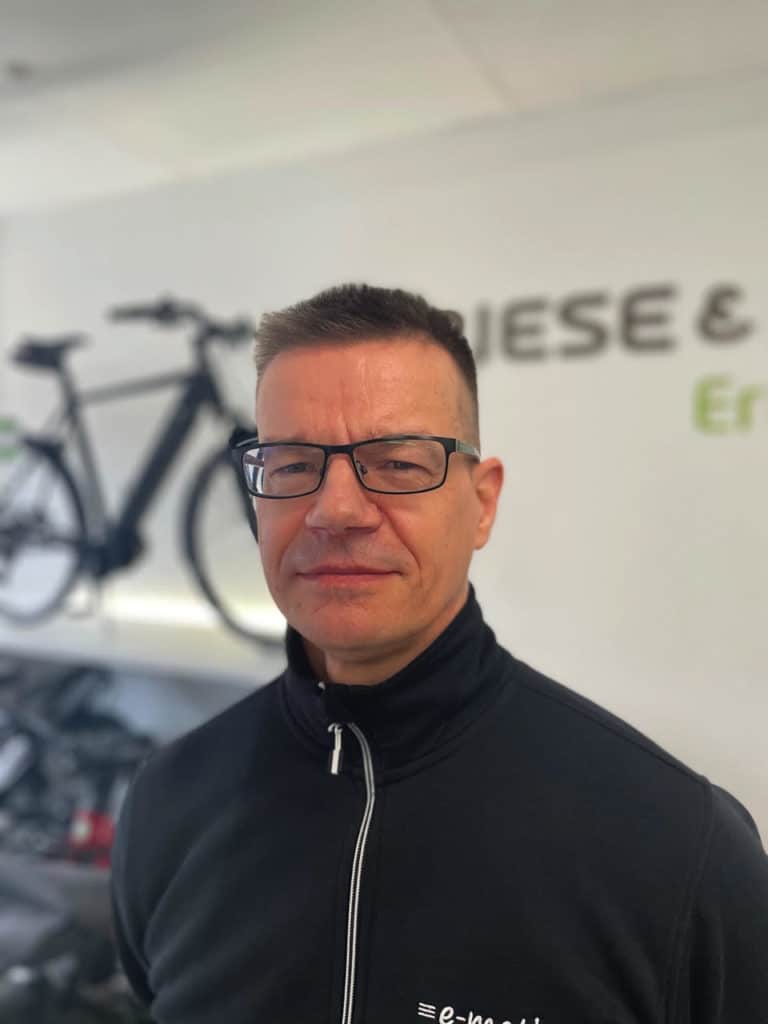 Mitarbeiter Roy der e-motion e-Bike Welt Frankfurt Nord