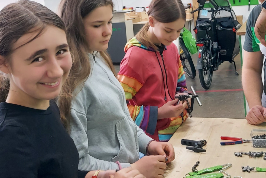 Girls’ Day 2025 in der e-motion e-Bike Welt Bonn