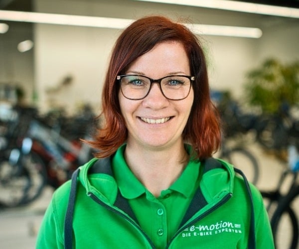Riese & Müller e-Bikes in der e-motion e-Bike Welt in Ulm emotion mitarbeiter 650