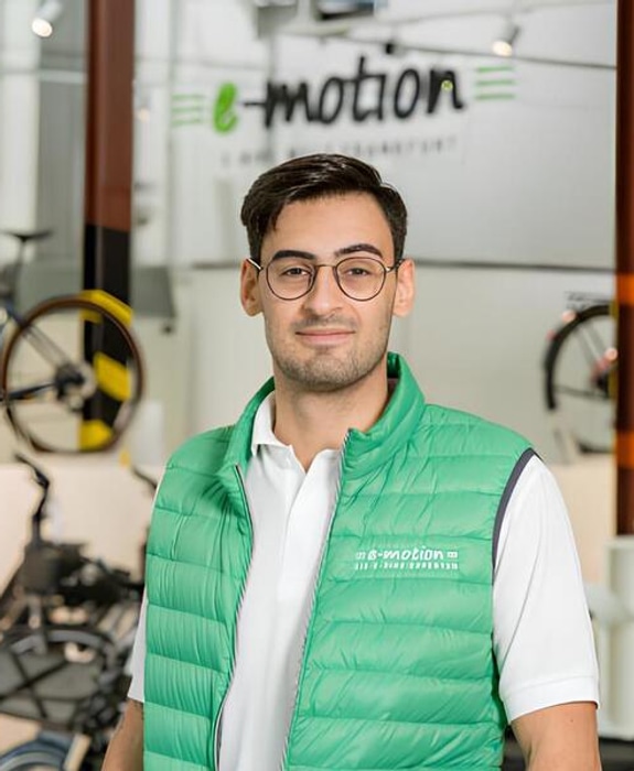 Trekking e-Bikes in Frankfurt Nord emotion mitarbeiter 898